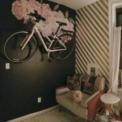 vélos accrochés chez un client